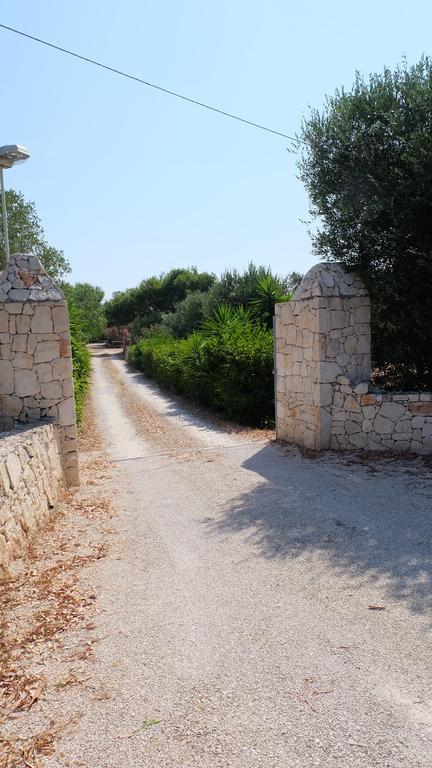 Oasi San Pio Apartment Porto Cesareo Luaran gambar
