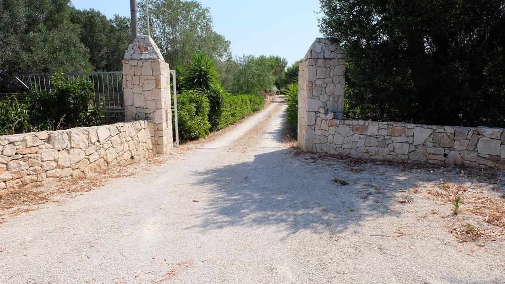 Oasi San Pio Apartment Porto Cesareo Luaran gambar